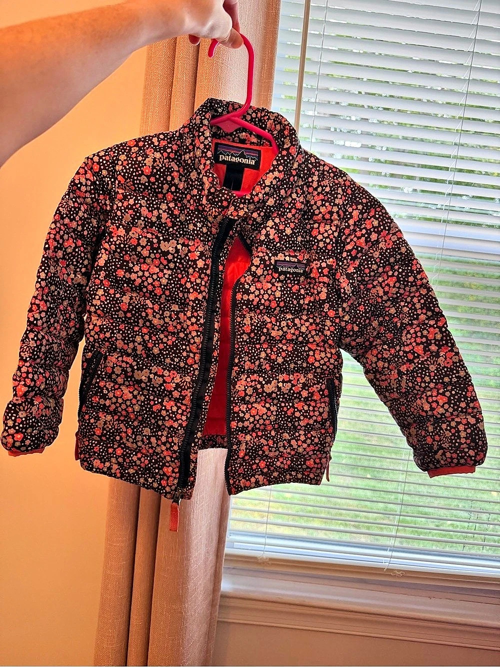 Patagonia Toddler Floral Puffer Jacket Girls 3T Black & Pink